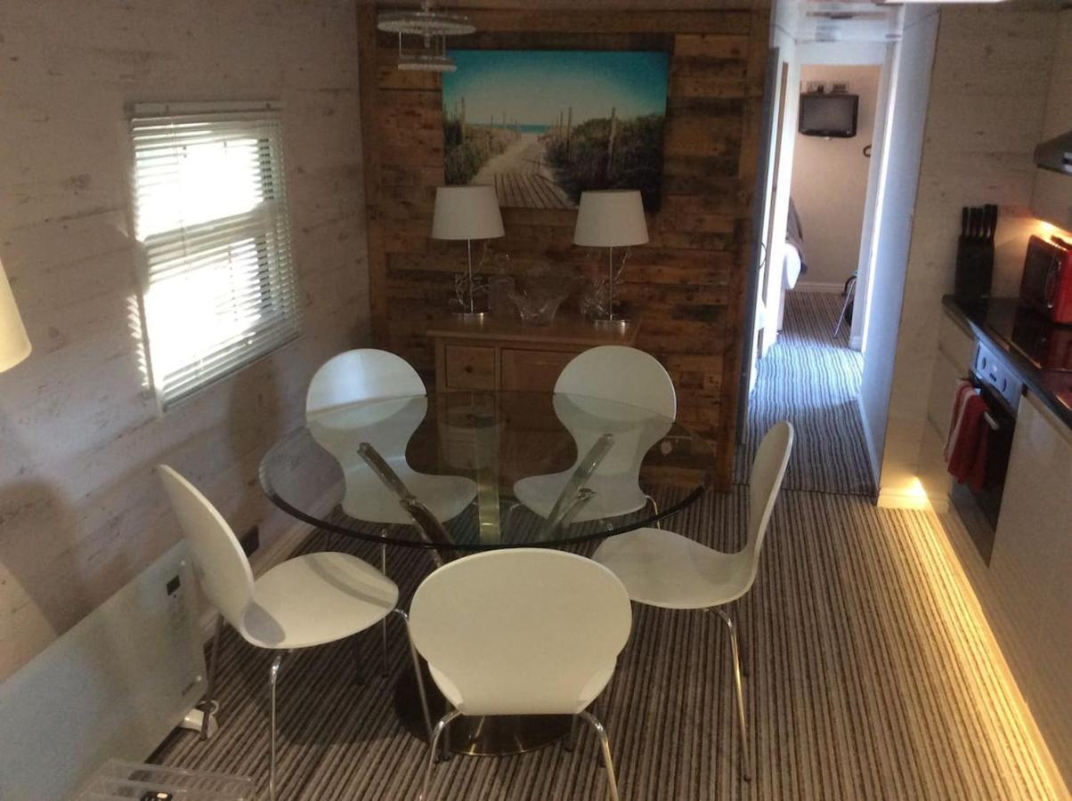 Appartamento Woodland View - A Place To Escape Swynnerton Esterno foto